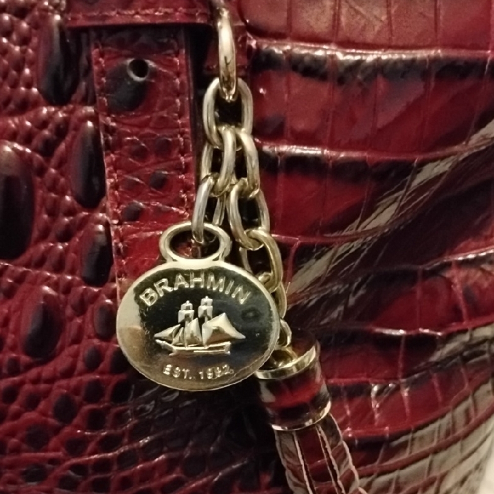 Brahmin GUC Elegant Burgundy Crocodile-Embossed Leather Tote Shoulder Bag - Picture 3 of 15